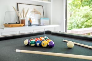 Games room - Sea Pine by AvantStay | Private Home Surrounded in Lush Greenery, Close to Beach (Hilton Head Island)