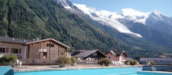 Modern Studio With Mont Blanc View And Pool