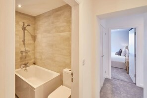 Unclassified image, 4 of 23, button