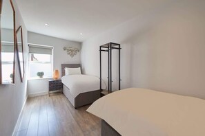 2 bedrooms, iron/ironing board, free WiFi, bed sheets - Host & Stay | Laguz @ The Merchants Quarters (Scarborough)