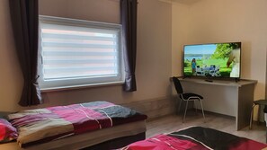 2 Schlafzimmer, Bügeleisen/Bügelbrett, kostenloses WLAN, Bettwäsche