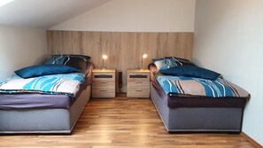 2 bedrooms, iron/ironing board, free WiFi, bed sheets - Luxury at a low price (Seeburg)