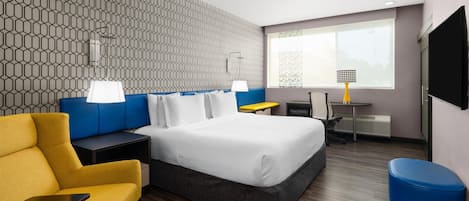 Premium bedding, in-room safe, desk, laptop workspace