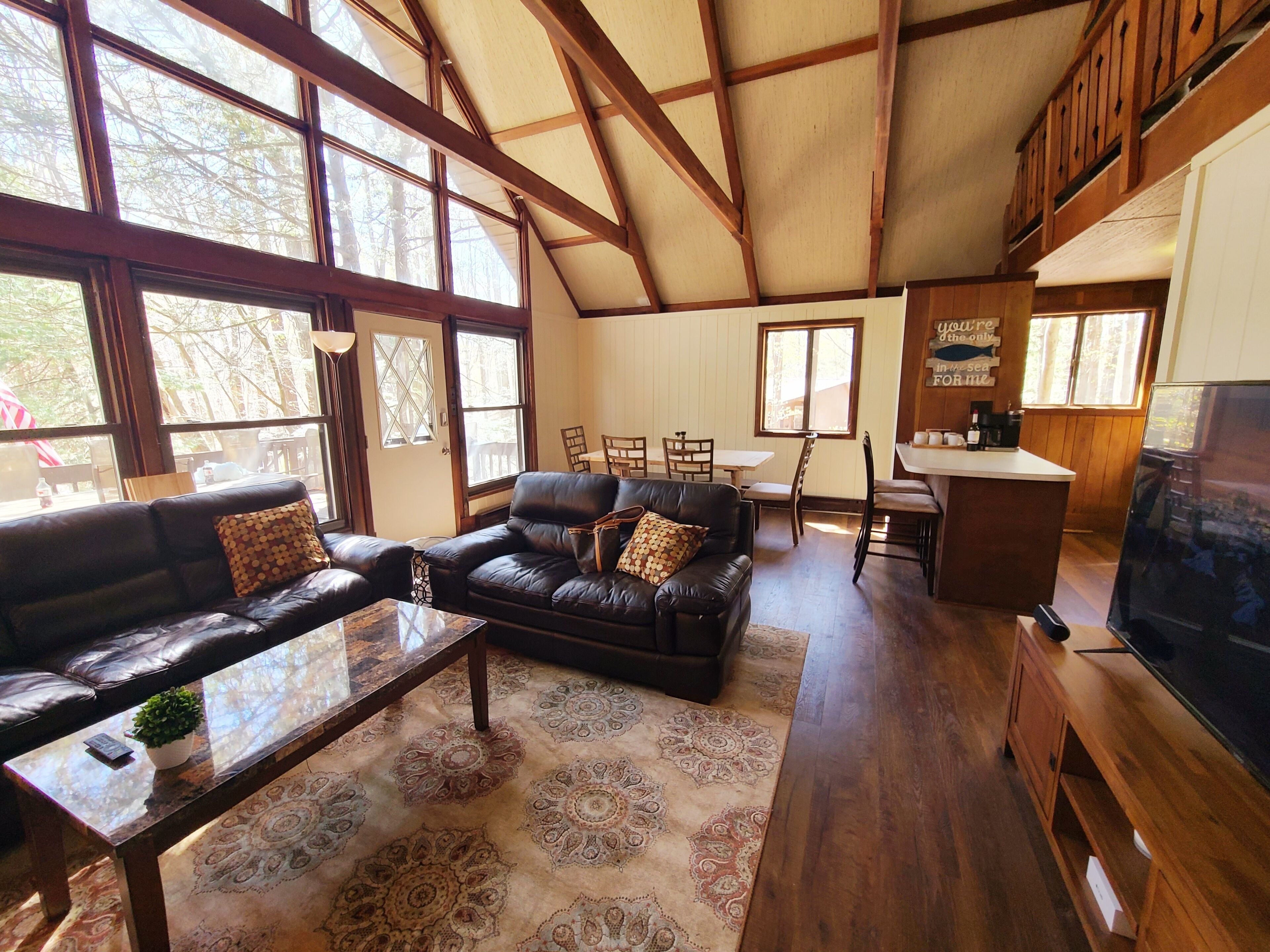 Cozy Cabin - Renovated 2021 - Big Bass Lake