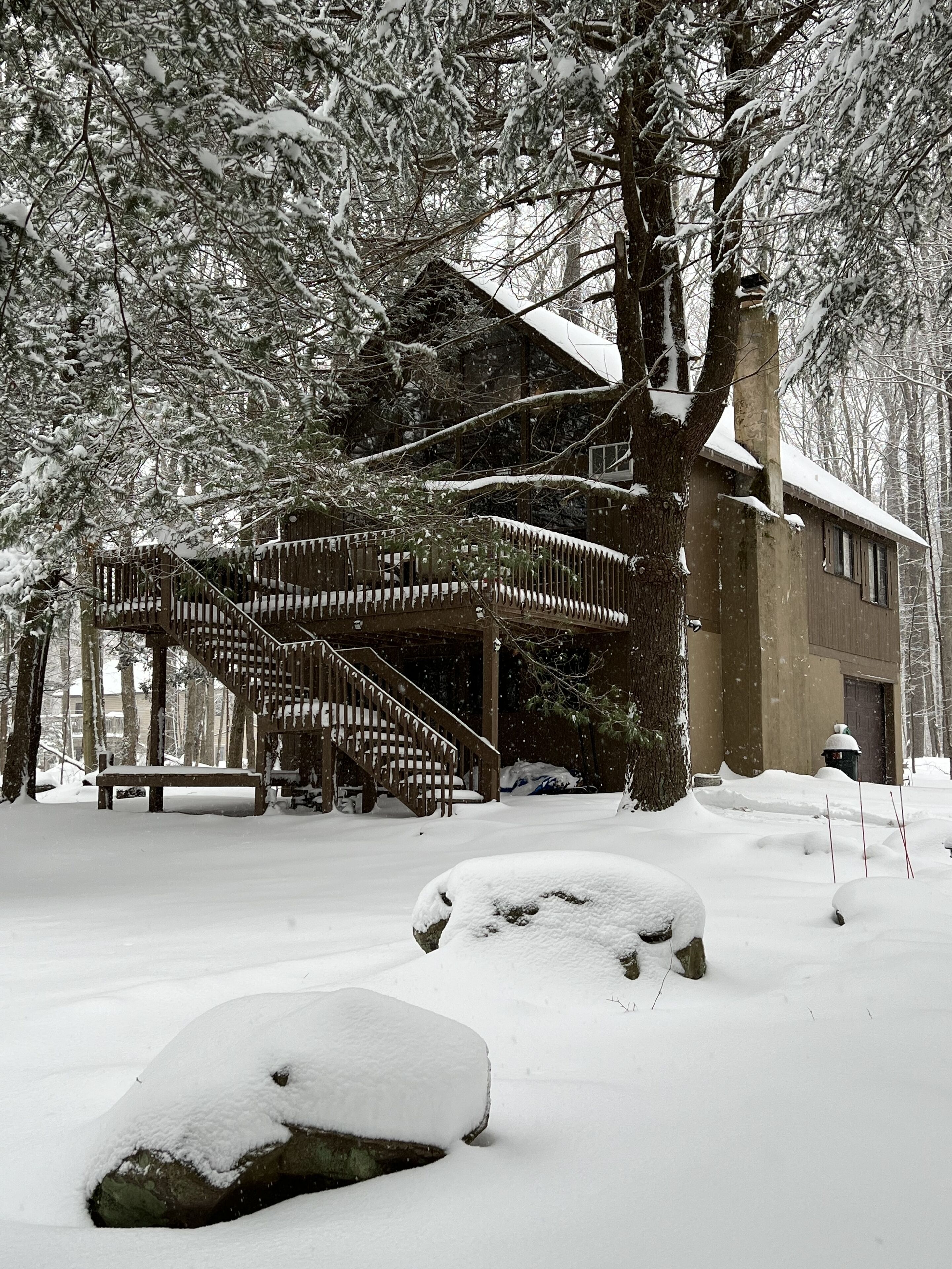 Cozy Cabin - Renovated 2021 - Big Bass Lake