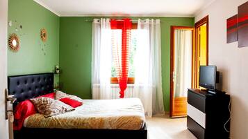 6 slaapkamers, een strijkplank/strijkijzer, gratis wifi, beddengoed