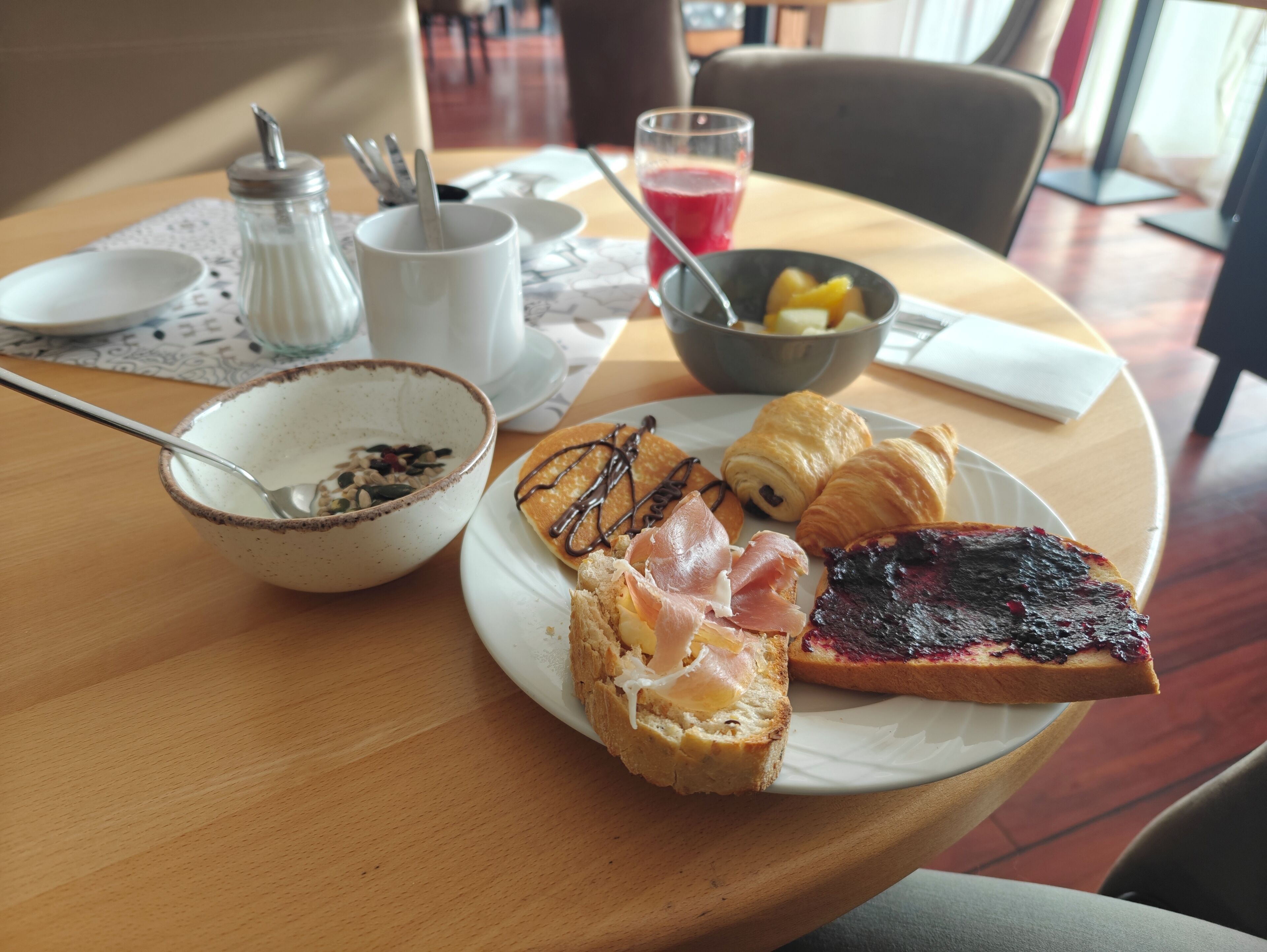 daily buffet breakfast (eur 12 per person)