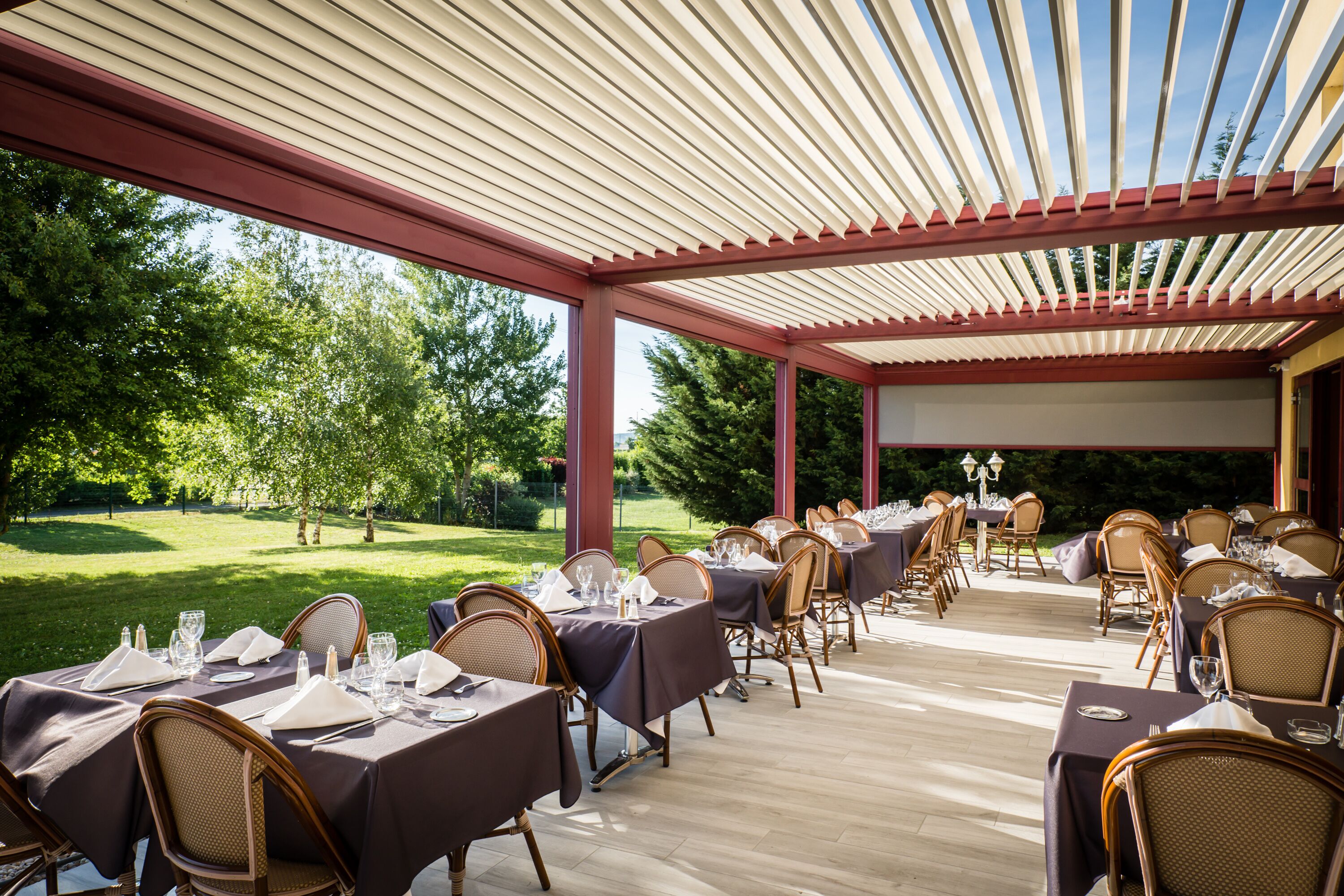 breakfast, lunch, dinner served; french cuisine