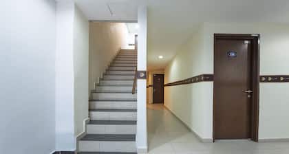 OYO 90254 D Anugerah Hotel