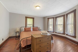 3 chambres, Wi-Fi gratuit, draps fournis