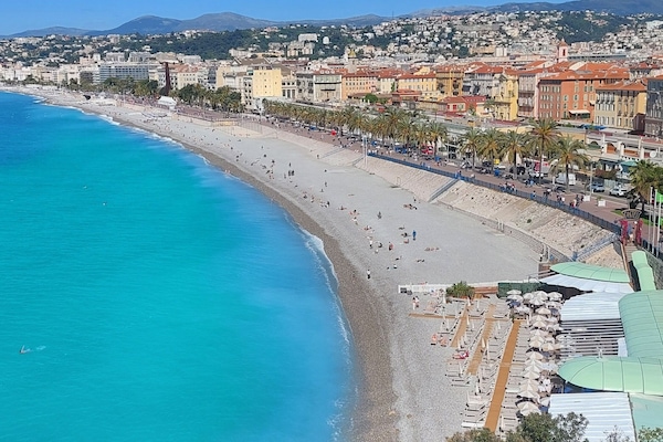 In StrandnĂ€he, LiegestĂŒhle, StrandtĂŒcher