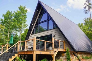 Exterior - Ultimate Romantic Couples Getaway in Wine Country (Dobson)