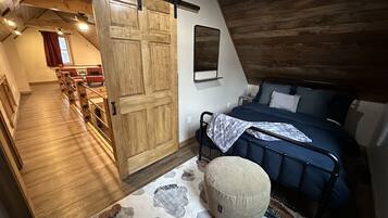 2 Schlafzimmer, Schreibtisch, kostenloses WLAN, Bettwäsche