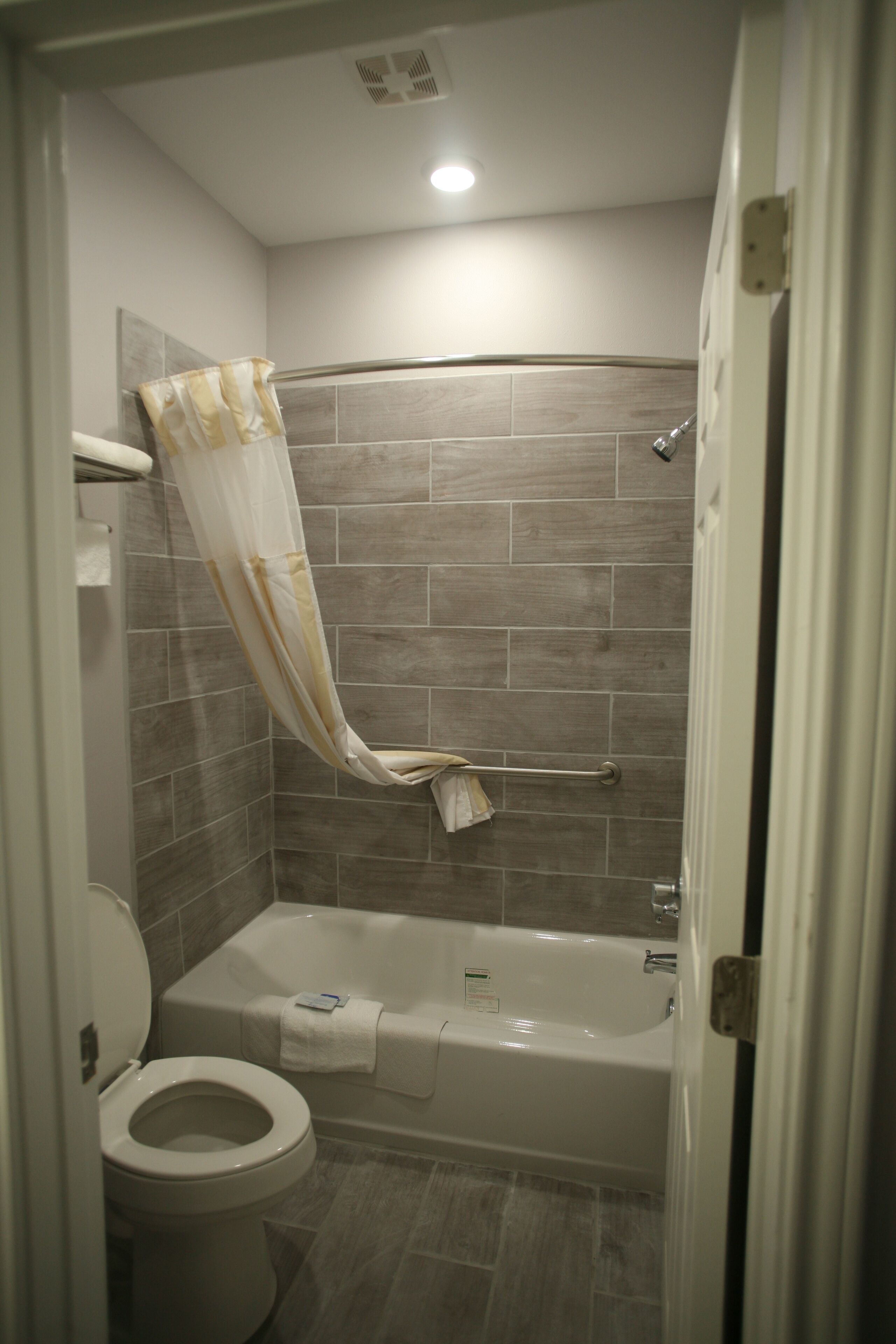 EDNA STAR LAUNDRY AND MOTEL — photo 10
