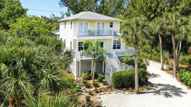 Unclassified image, 1 of 61, button - Ardsley Way (Sanibel)