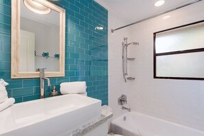 Condo (Blind Pass G105) | Baño