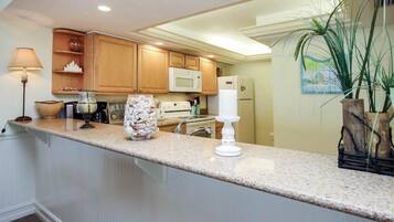 Condo (Compass Point 122) | Private kitchen