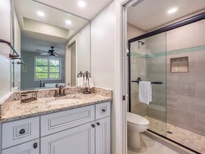 Ferienhaus (Gulf Breeze) | Badezimmer