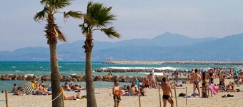 Les marines du Roussillon n 32 swimming pool tennis boules court 100m from the sea