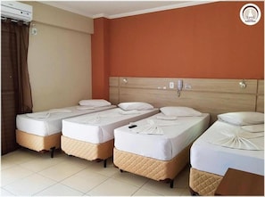 In-room safe, free WiFi, bed sheets