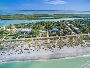 Hus (Palmflower House) | Strand