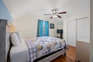 2 bedrooms, bed sheets