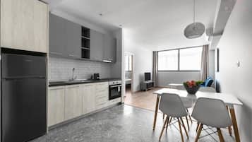 Panama 5 | Private kitchen | Full-size fridge, oven, coffee/tea maker, electric kettle