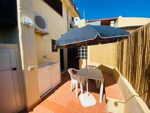 Studio | Terrace/patio