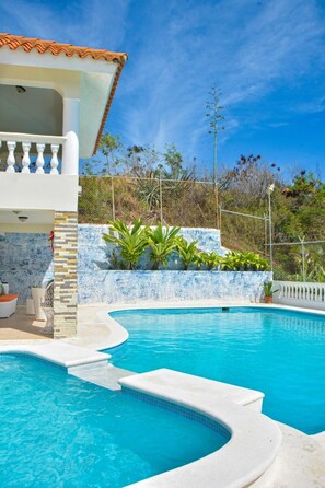 Indoor pool, outdoor pool