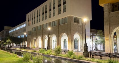 Six Hotel Guadalajara Degollado