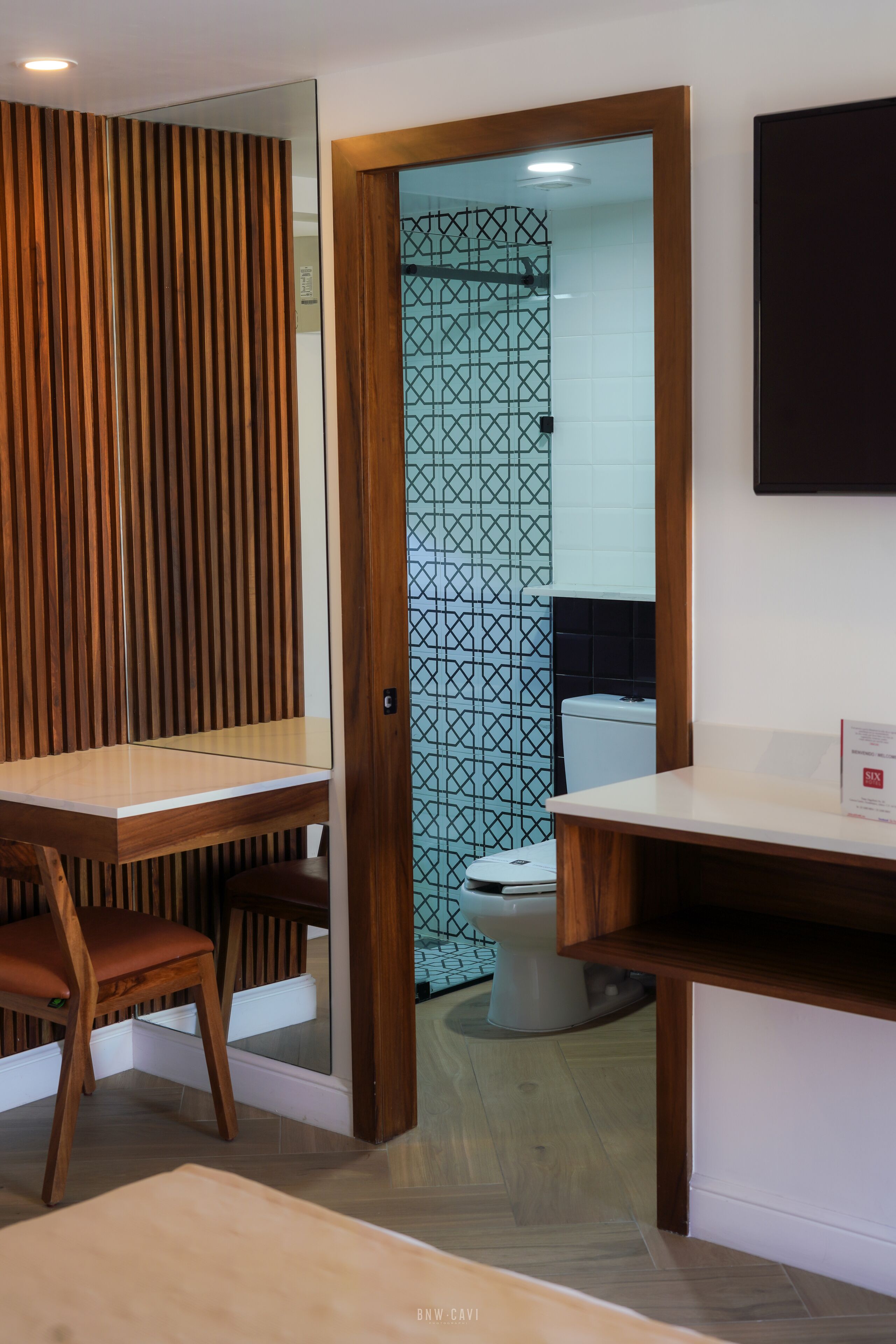 shower, rainfall showerhead, free toiletries, hair dryer