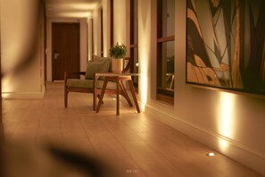 TV connectée de 50 pouces avec chaînes par satellite, télévision