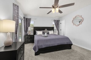4 chambres, fer et planche à repasser, accès au Wi-Fi (inclus)