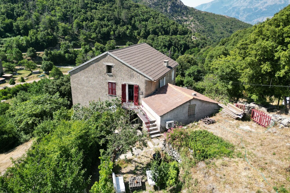 Gîte l'Incantu in the heart of Corsica