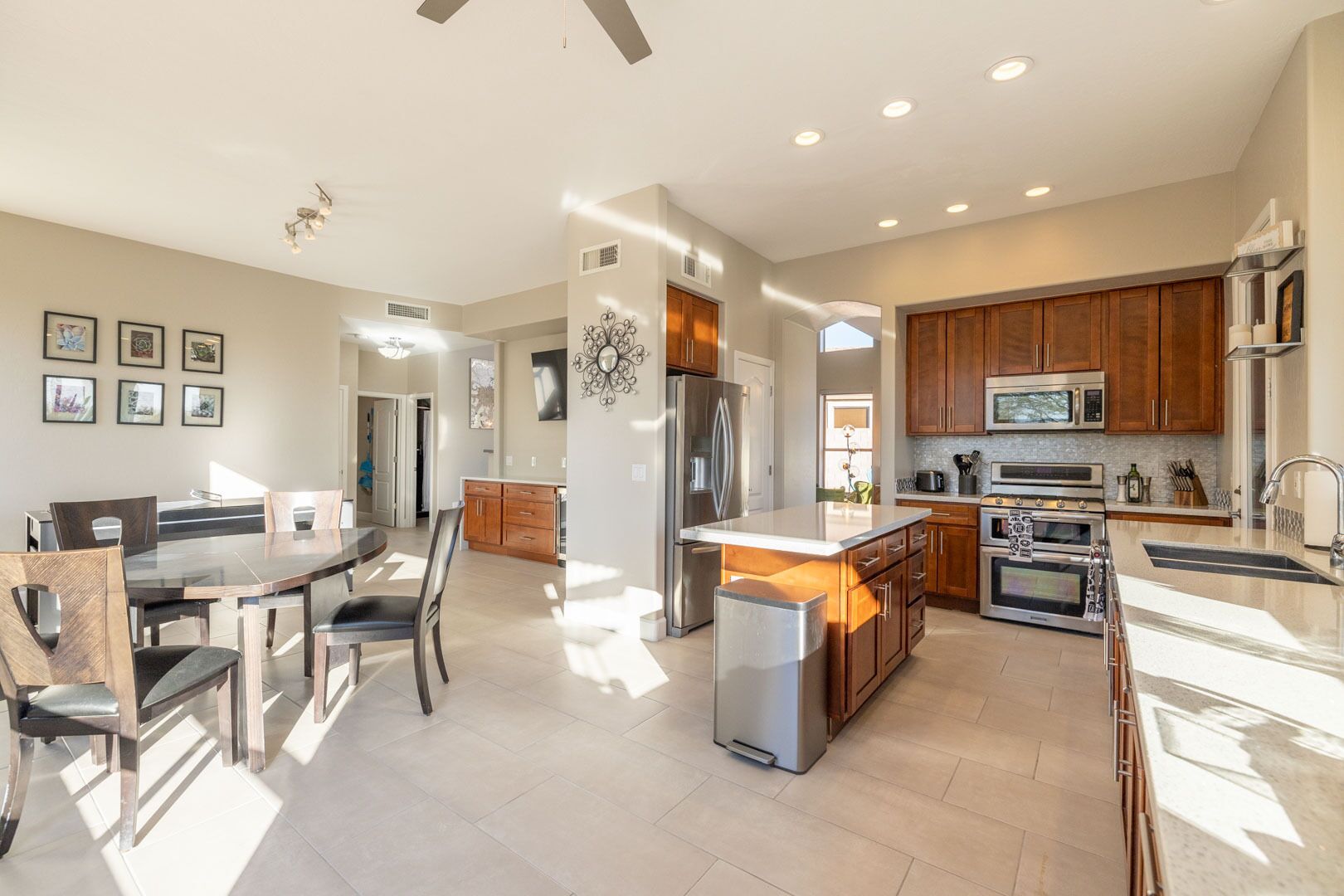 This Is It. Top 10 Golf Course, Heated Pool and Hot Tub.