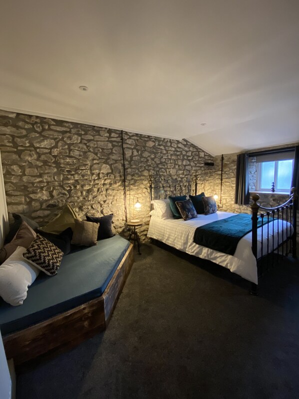 Suite Confort, baño en la habitación (BIRCH ROOM) | Interior