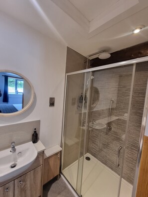 Comfort-Apartment, mit Bad | Badezimmer