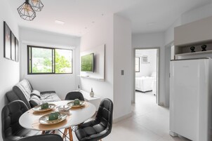 Smart TV, Netflix, streaming services