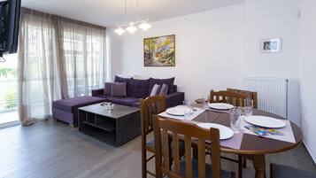 Family Apartment, 2 Bedrooms, Non Smoking, City View | Living area | 32-inch LCD TV with digital channels, TV