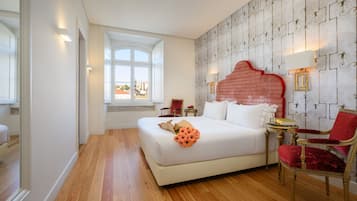 Apartamento luxo, 1 quarto | 1 quarto, cofres nos quartos, cortinas blackout, quartos à prova de som