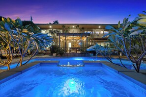 Unclassified image, 2 of 50, button - 'Joplin House' Poolside Paradise, Amazing Views (Palm Springs)