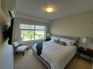 2 chambres, fer et planche à repasser, Wi-Fi, draps fournis