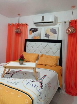 1 bedroom, free WiFi, bed sheets