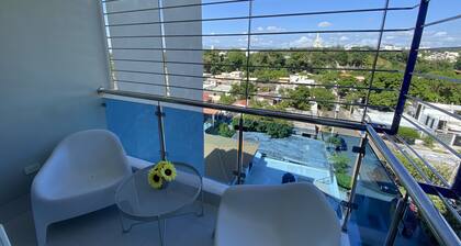 ~Heart of Santiago~ Mins from El Monumento + Views