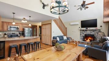 Smart TV, fireplace, video games