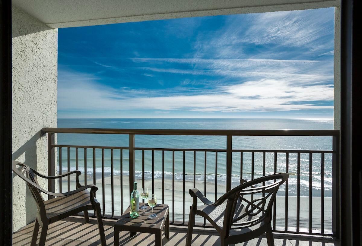 Serene Oceanfront Double Suites with Stunning Balcony Views
