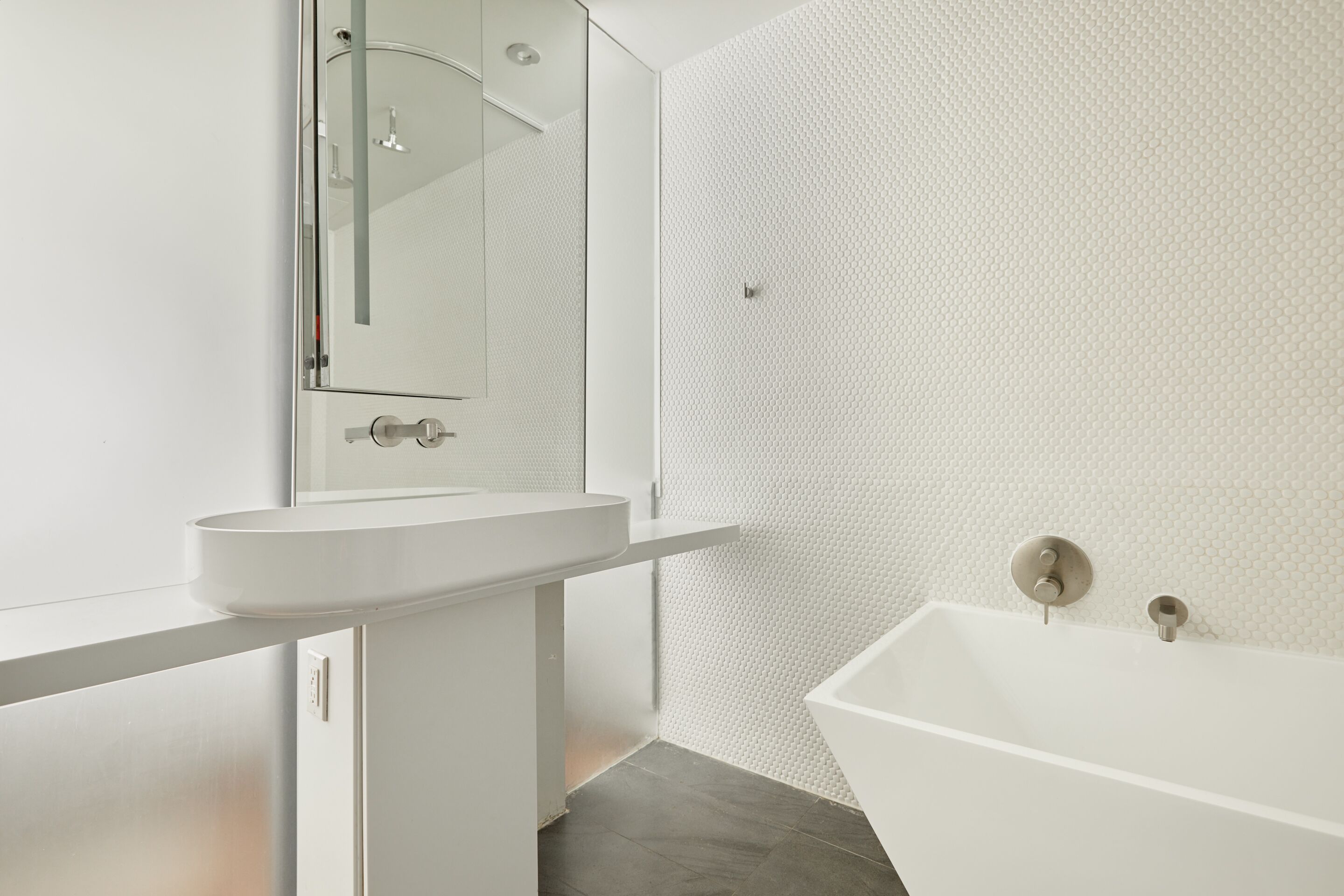 Sonder The Slate | Queen Room