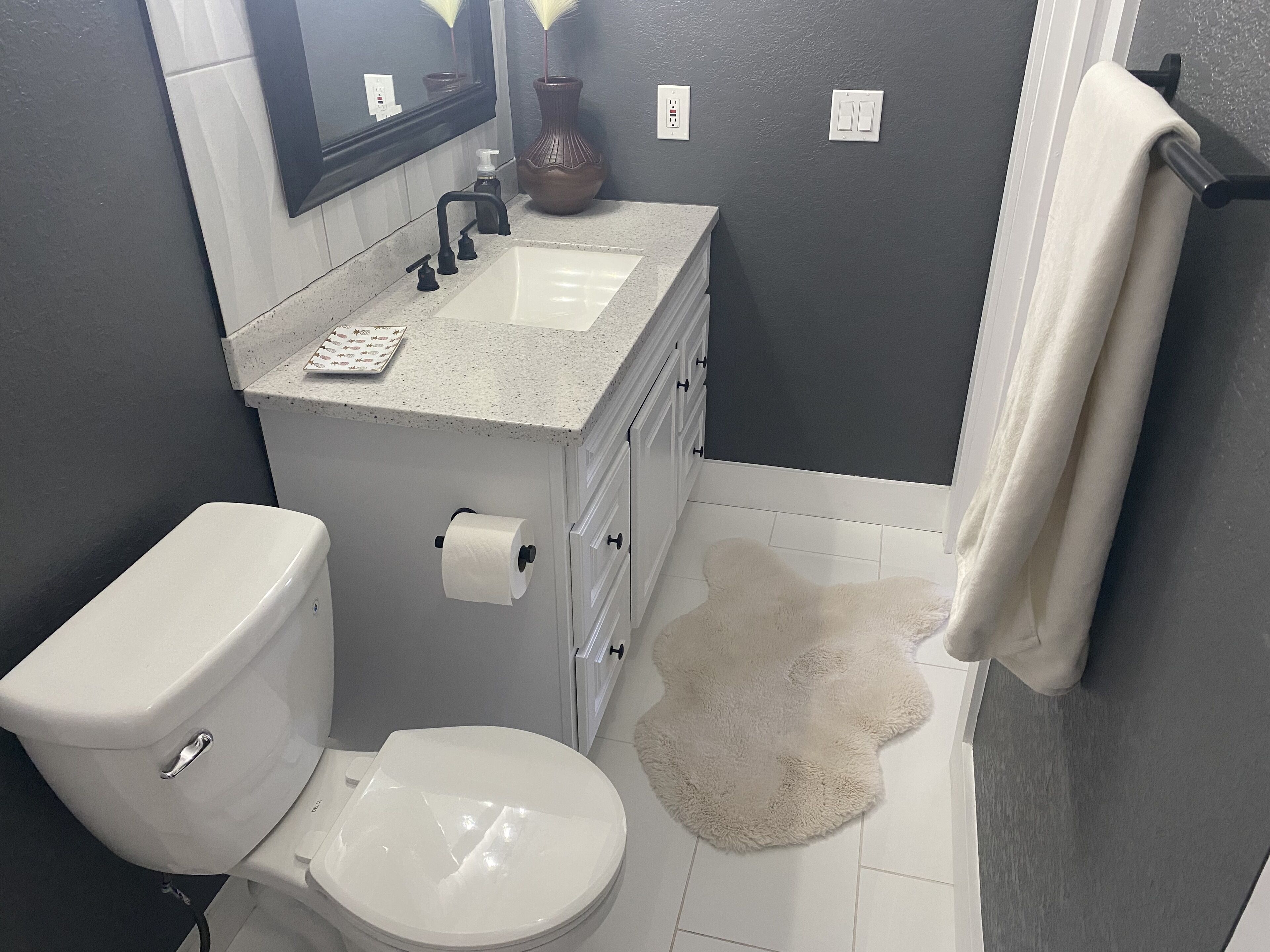 Luxury Walk out Basement 1100 sq ft• Private patio • Separate private entrance