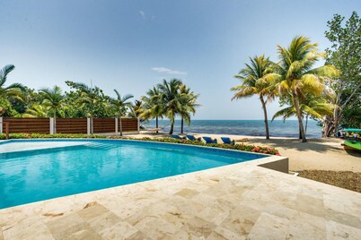5 Bedroom Beachfront Villa  w/ Large Pool & Staff