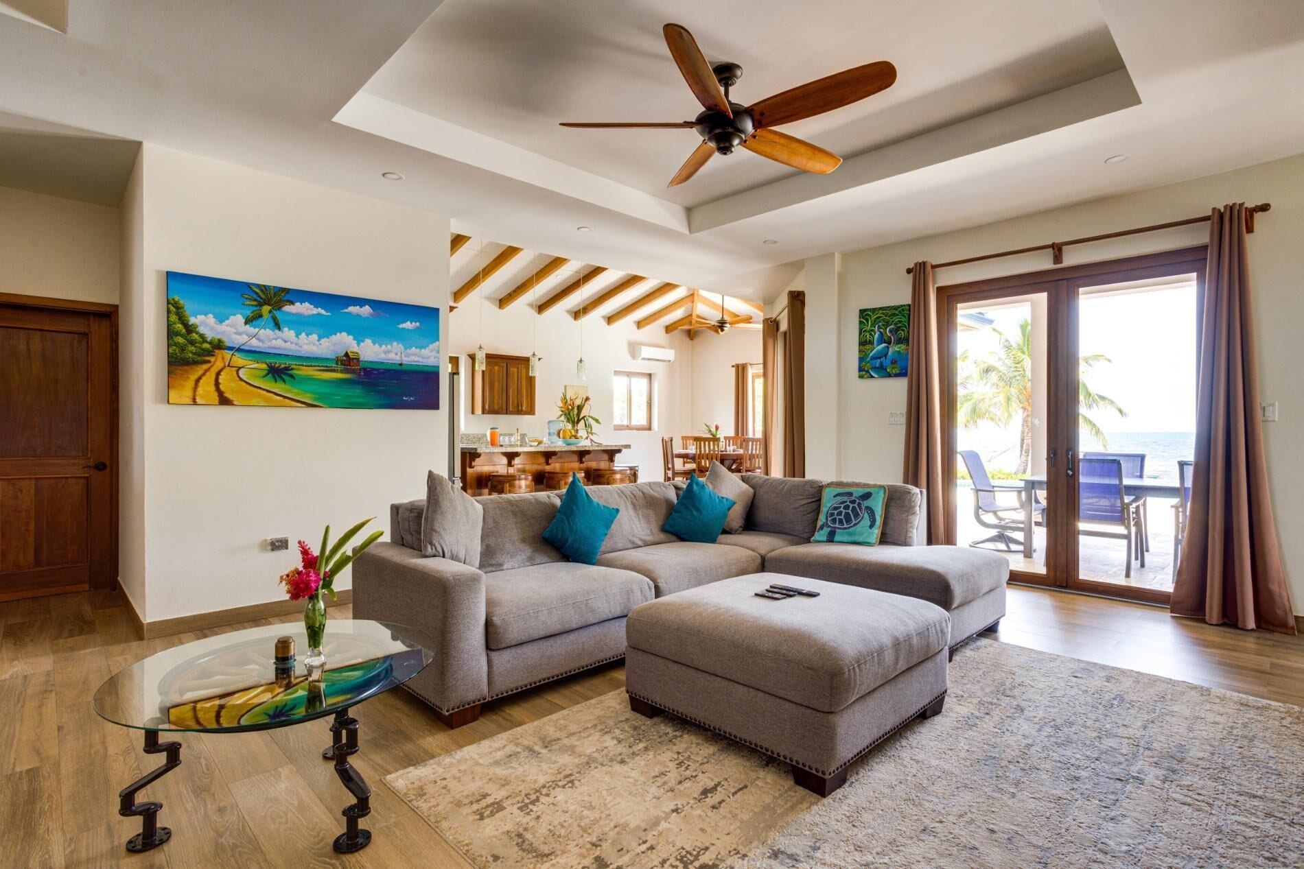 Smart-tv och en stereo